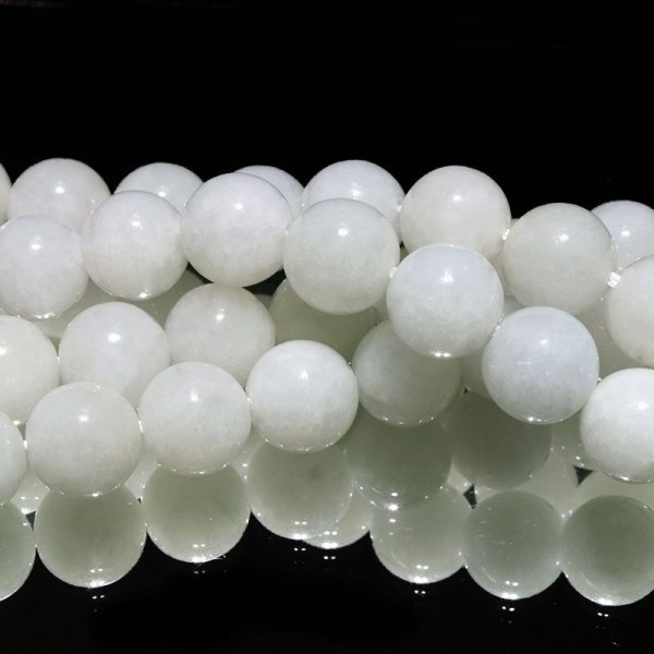 画像3: 連　白翡翠　ミャンマー産　丸　約10mm　ひすい　ヒスイ　人生　成功　守護　パワーストーン　天然石　品番：17143 (3)