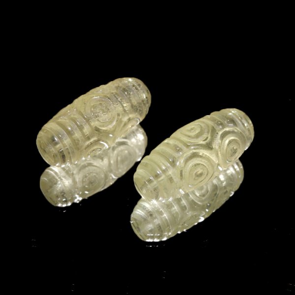 画像2: 天珠　リビアングラス　龍眼　約24.8〜25.5.×10.5〜11mm　ポジティブ　直感力　ヒーリング　パワーストーン　天然石　品番：17436 (2)