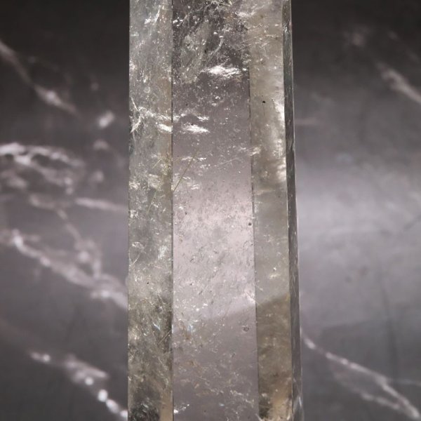 画像3: 置物 水晶 六角柱 ブラジル産 台付き 浄化 クォーツ パワーストーン 天然石  品番:17452 (3)