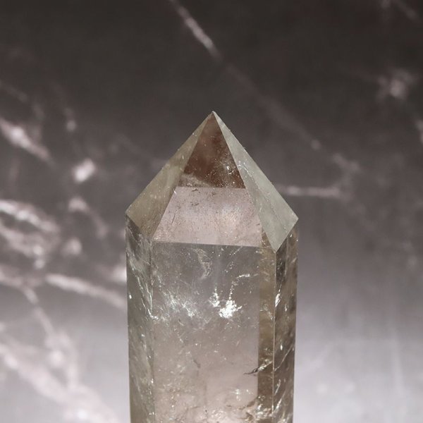 画像2: 置物 水晶 六角柱 ブラジル産 台付き 浄化 クォーツ パワーストーン 天然石  品番:17451 (2)