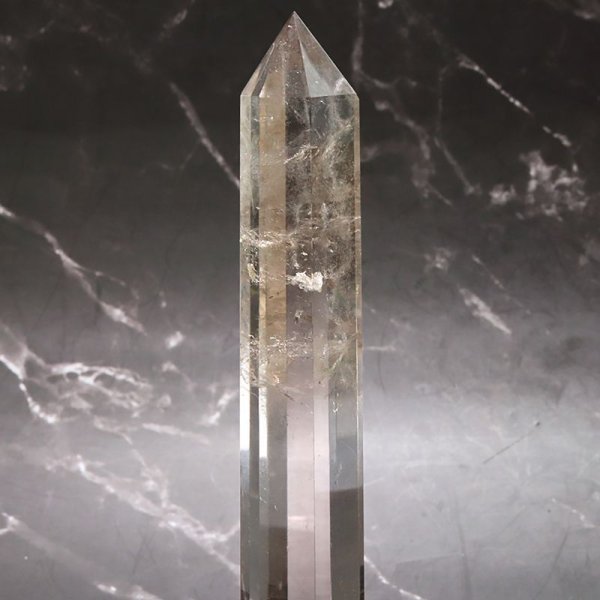 画像4: 置物 水晶 六角柱 ブラジル産 台付き 浄化 クォーツ パワーストーン 天然石  品番:17451 (4)