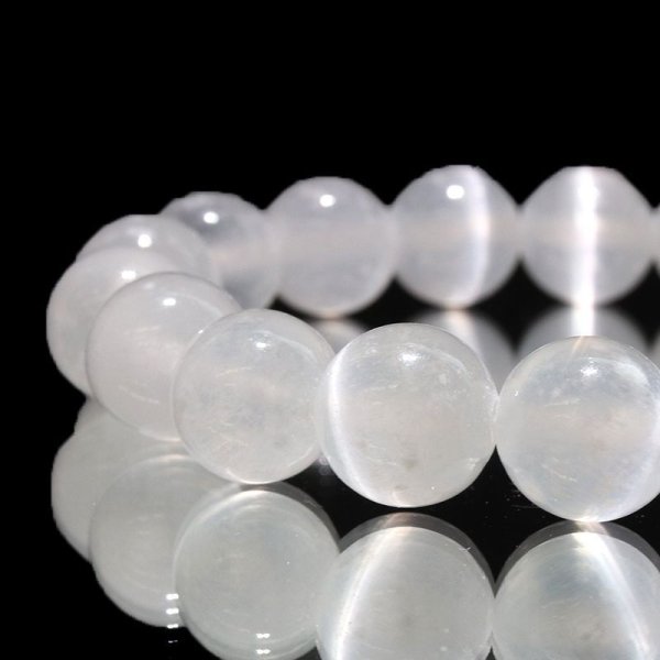 画像2: ブレス セレナイト<モロッコ産> 丸 約10mm 精霊 月の女神 エネルギー 浄化 癒し パワーストーン 天然石 品番:17499 (2)
