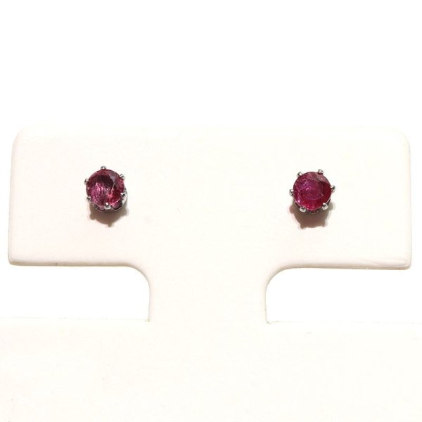 画像4: 誕生石ピアス ルビー 約3mm 突き刺し型 ステンレス シルバー 日本製 7月誕生石 宝石の女王 情熱的 金運 パワーストーン 天然石 品番:17666 (4)
