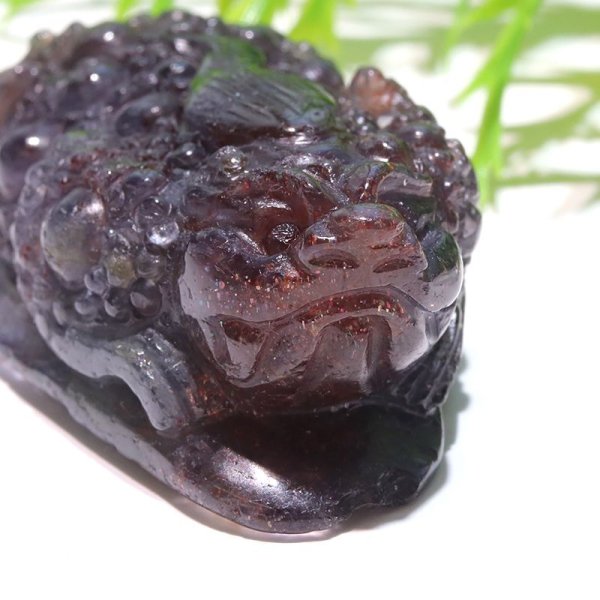 画像2: 置物　三脚蟾蜍　アイオライトサンストーン　銭蛙　三本足蛙　バランス　人間関係　円満　ヒーリング　癒し　浄化　パワーストーン　天然石　品番：17761 (2)