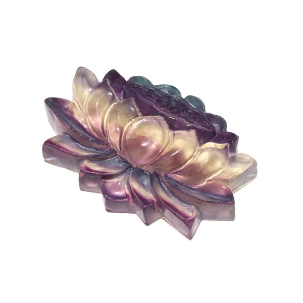 画像2: ペンダントトップ　フローライト　蓮華　中国産　穴あり　ケース付き　癒し　浄化　パワーストーン　天然石　品番：17814 (2)