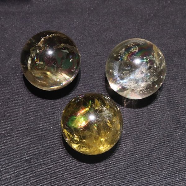 画像3: 丸玉 シトリンアイリスクォーツ 丸 約20mm ブラジル産 虹入り水晶 幸福に導く 浄化 エネルギー レインボー パワーストーン 天然石 品番:17872 (3)
