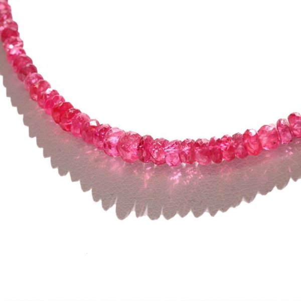画像3: 【現品限り】ネックレス レッドスピネル<ミャンマー産> ソロバンカット 約2〜4mm 成功 目標達成 魔除け 厄除け 潜在能力 パワーストーン 天然石 品番:17973 (3)