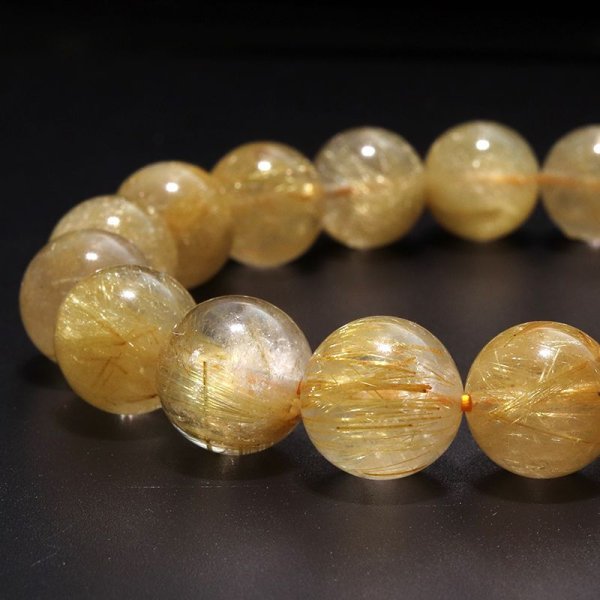 画像2: ブレス　ルチルクォーツ＜ブラジル産＞　丸　約11.5mm　金運　財運　ギャンブル運　パワーストーン　天然石　品番：18031 (2)