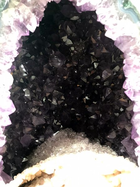 画像2: 置物　アメジストドーム　ウルグアイ産　紫　パープル　風水　運気　金運　財運　パワーストーン　【一点物】　品番：18051 (2)