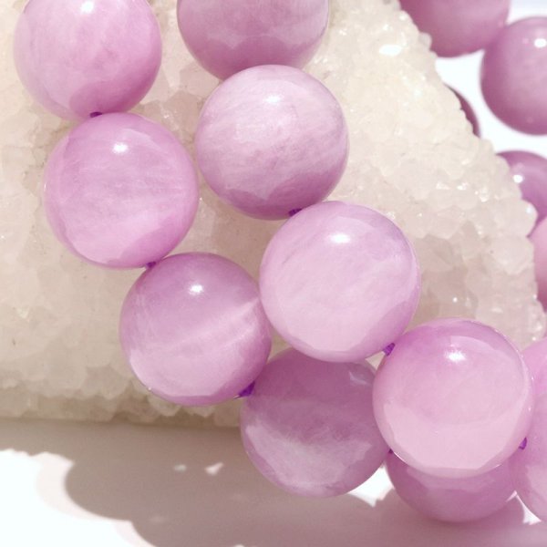 画像4: ブレス　クンツァイト＜ナイジェリア産＞　丸　約14mm　浄化　愛　純愛　癒し　パワーストーン　天然石　品番：18055 (4)