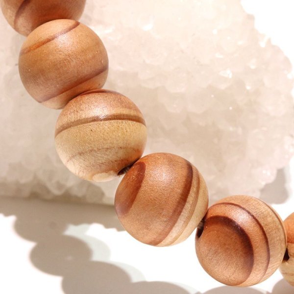 画像4: 【パワーズウッド】ブレス　北山杉＜京都府＞　バイカラー　丸　約12mm　永遠の若さ　勇敢　向上心　日本製　品番：18225 (4)