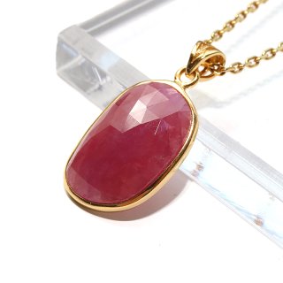 チャーム サファイア 18金ゴールド 0.40ct 4×5mm マダガスカル産