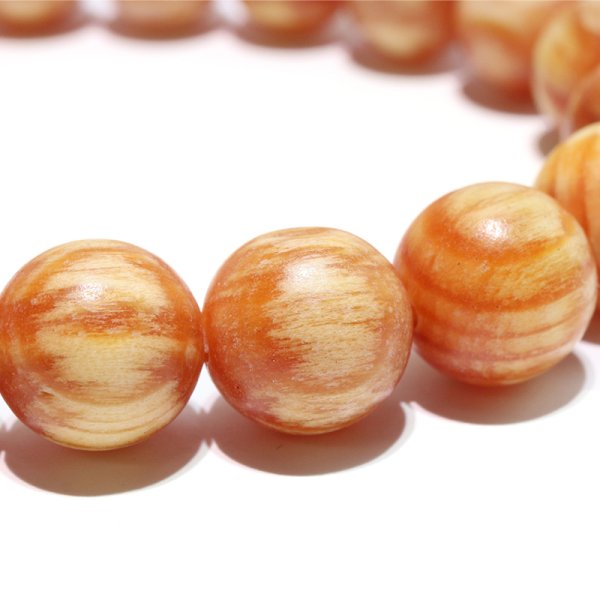 画像2: 【パワーズウッド】ブレス　琥珀木＜南米産＞　丸　約10mm　太陽と月のエネルギー　心を落ち着かせる　病気を追い払う　品番： 18446 (2)