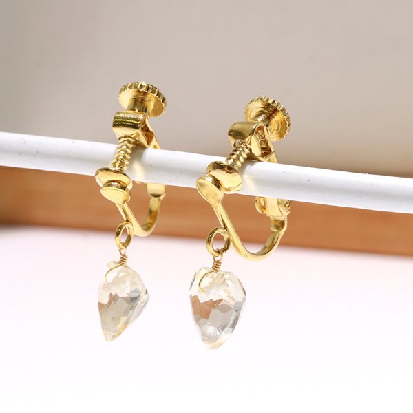 画像4: 【自社製アクセサリー10点以上でクーポン使用後30％OFF対象商品（クーポン番号：AC30）】イヤリング　シトリン　ハートカット　ネジバネ式　ステンレス　日本製　癒し　浄化　パワーストーン　天然石　※ポイント対象外　品番：18543 (4)