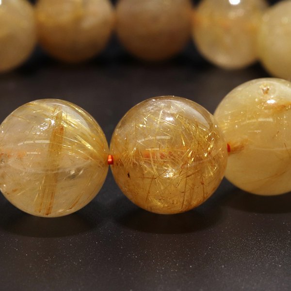 画像2: ブレス ルチルクォーツ<ブラジル産> 丸 約13mm 金運 財運 ギャンブル運 パワーストーン 天然石 品番:18562 (2)