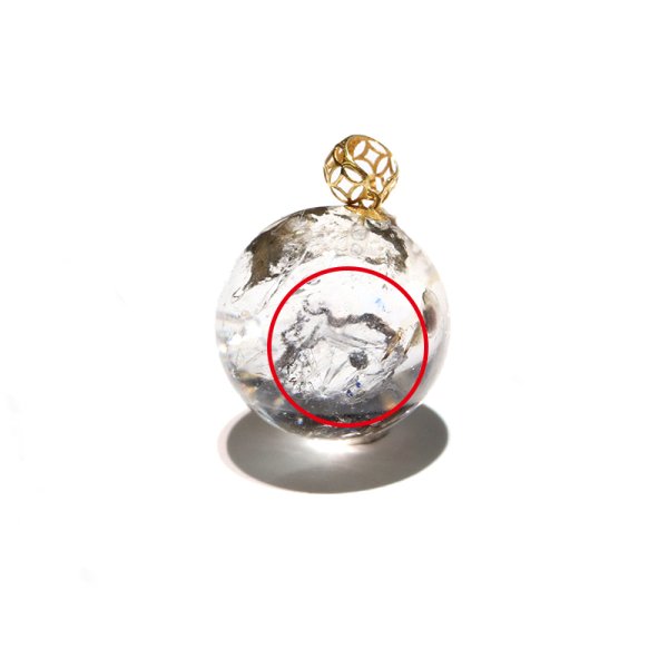 画像2: ペンダントトップ　水入り水晶　丸　約11〜12ｍｍ　K18　ゴールド　品番：18878 (2)