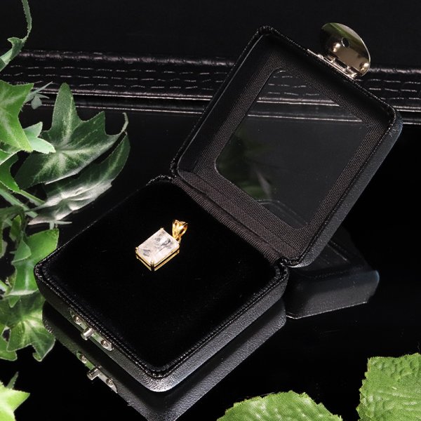 画像4: 【現品限り】【一点物】トップ フェナカイト 長方形カット 約8.6ct  ロシア産 silver925 ゴールド 証明書付き ケース付き 品番:18986 (4)