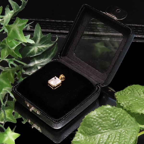 画像4: 【現品限り】【一点物】トップ フェナカイト 長方形カット 約7.95ct  ロシア産 silver925 ゴールド 証明書付き ケース付き 品番:18987 (4)