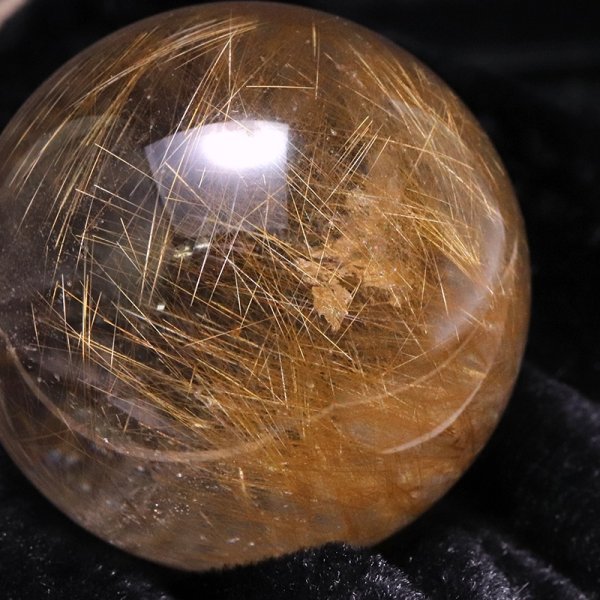 画像2: 【一点物】丸玉　ルチル入りマニハール水晶　インド　マニハール地方産　約36mm　桐箱入り　ヒマラヤ水晶　品番：19085 (2)