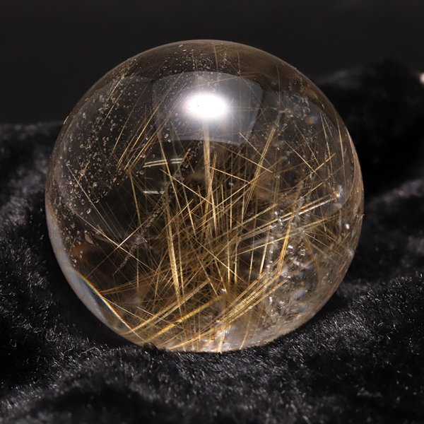 画像2: 【一点物】丸玉 ルチル入りマニハール水晶 インド マニハール地方産 約26mm 桐箱入り ヒマラヤ水晶 品番:19101 (2)