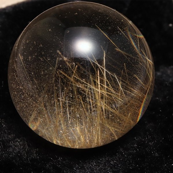 画像2: 【一点物】丸玉 ルチル入りマニハール水晶 インド マニハール地方産 約26mm 桐箱入り ヒマラヤ水晶 品番:19099 (2)