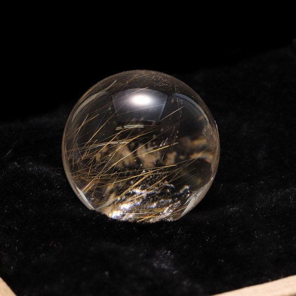 画像3: 【一点物】丸玉　ルチル入りマニハール水晶　インド　マニハール地方産　約22mm　桐箱入り　ヒマラヤ水晶　品番：19107 (3)