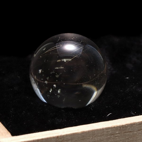 画像3: 【一点物】丸玉 ルチル入りマニハール水晶 インド マニハール地方産 約24mm 桐箱入り ヒマラヤ水晶 品番:19111 (3)