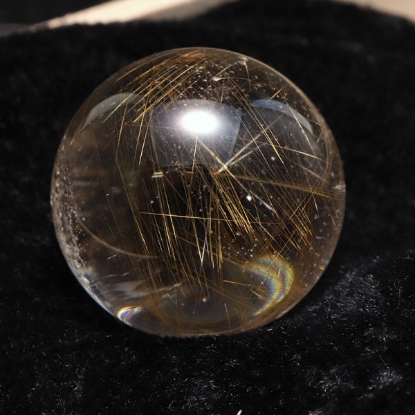 画像2: 【一点物】丸玉 ルチル入りマニハール水晶 インド マニハール地方産 約23mm 桐箱入り ヒマラヤ水晶 品番:19106 (2)