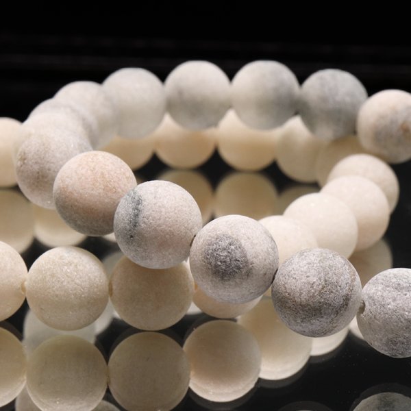 画像4: 【日本銘石】ブレス　寒水石＜茨城県産＞　丸　約12mm　品番：19362 (4)