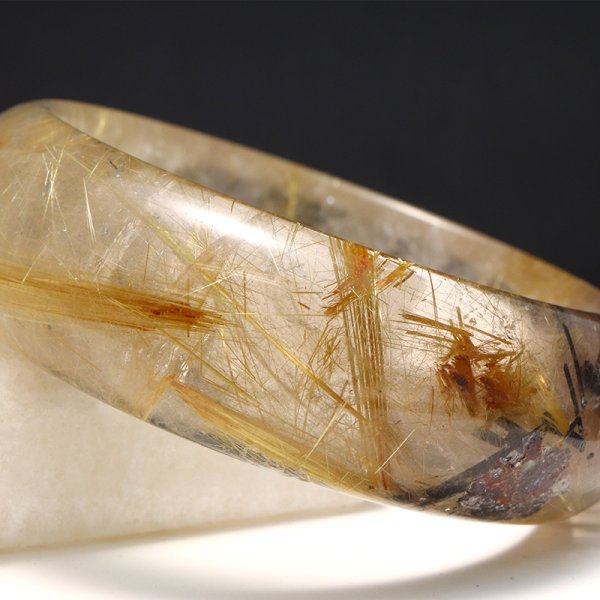 画像2: 【一点物】クローズドバングル　ルチルクォーツ＜ブラジル産＞　幅　約21mm　ケース付き　品番：19383 (2)