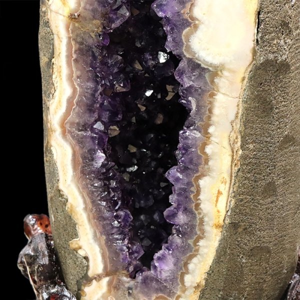 画像2: 【一点物】ドーム　アメジスト　ウルグアイ産　台付き　品番：19441 (2)