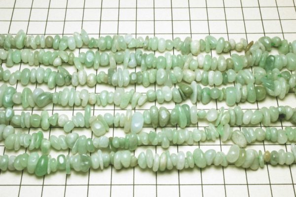 画像4: 連  変形 さざれ チップ ヒスイ 翡翠 ひすい 不定形 小粒 品番:11757 (4)