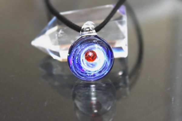 画像3: 宇宙を閉じ込めたガラスのペンダントトップ C  品番: 7605 (3)