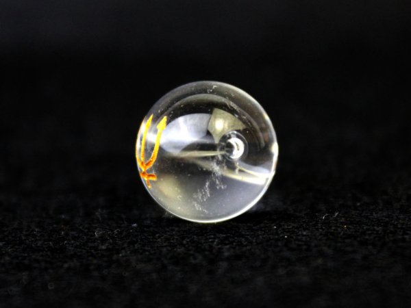 画像2: 【オリジナル商品】カービング 占星術 海王星 水晶(金彫り) 12mm  品番: 10756 (2)