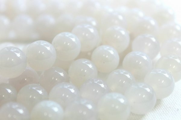 画像3: 連 ホワイトカルセドニー  丸 12mm    品番: 4488 (3)